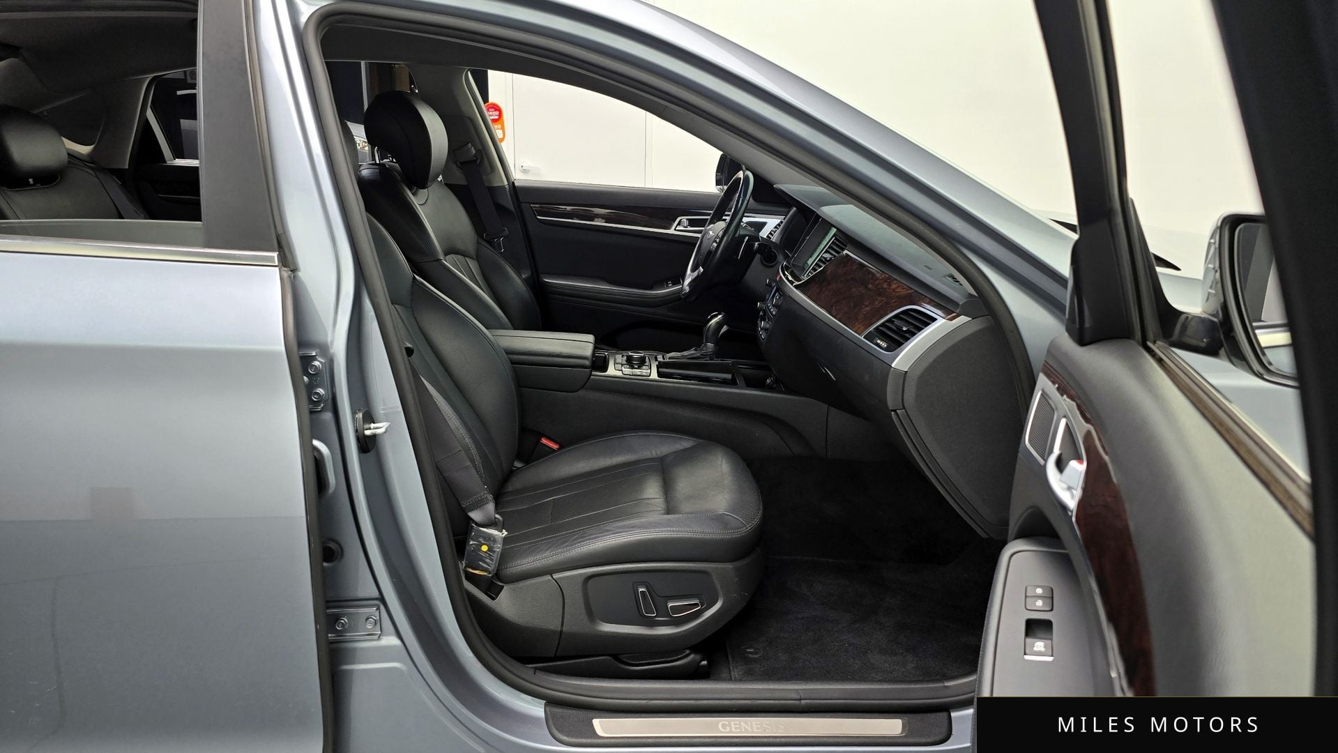 Hyundai Genesis 2015 — миниатюра 10