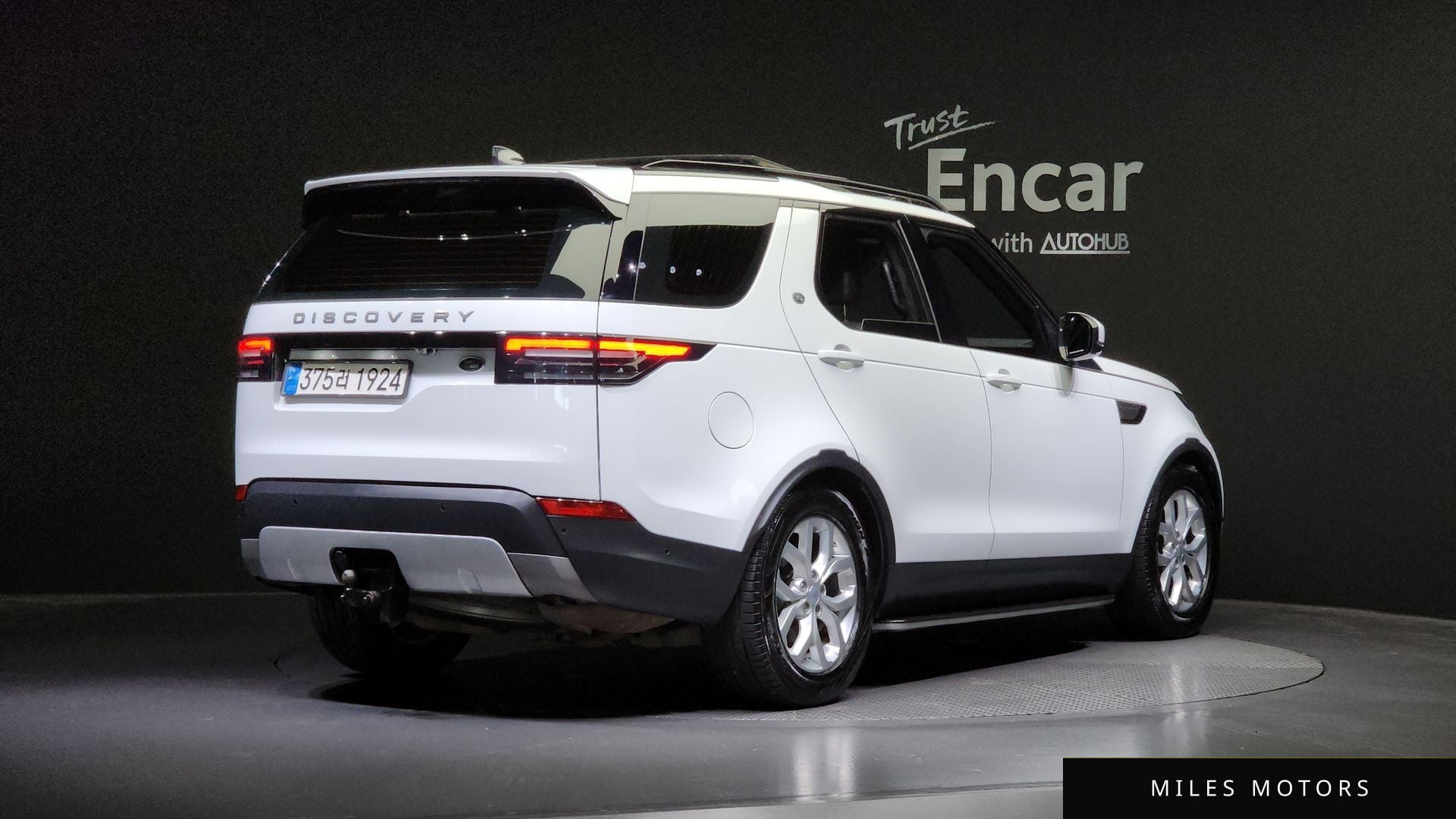 Land Rover Discovery 2019 — миниатюра 2