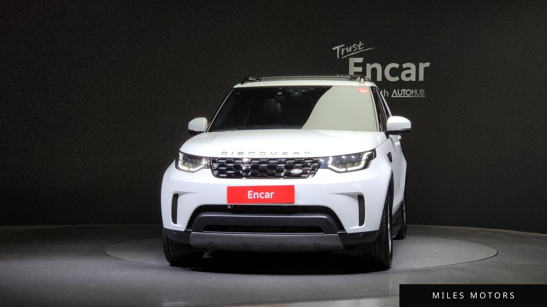 Land Rover Discovery 2019 — миниатюра 3