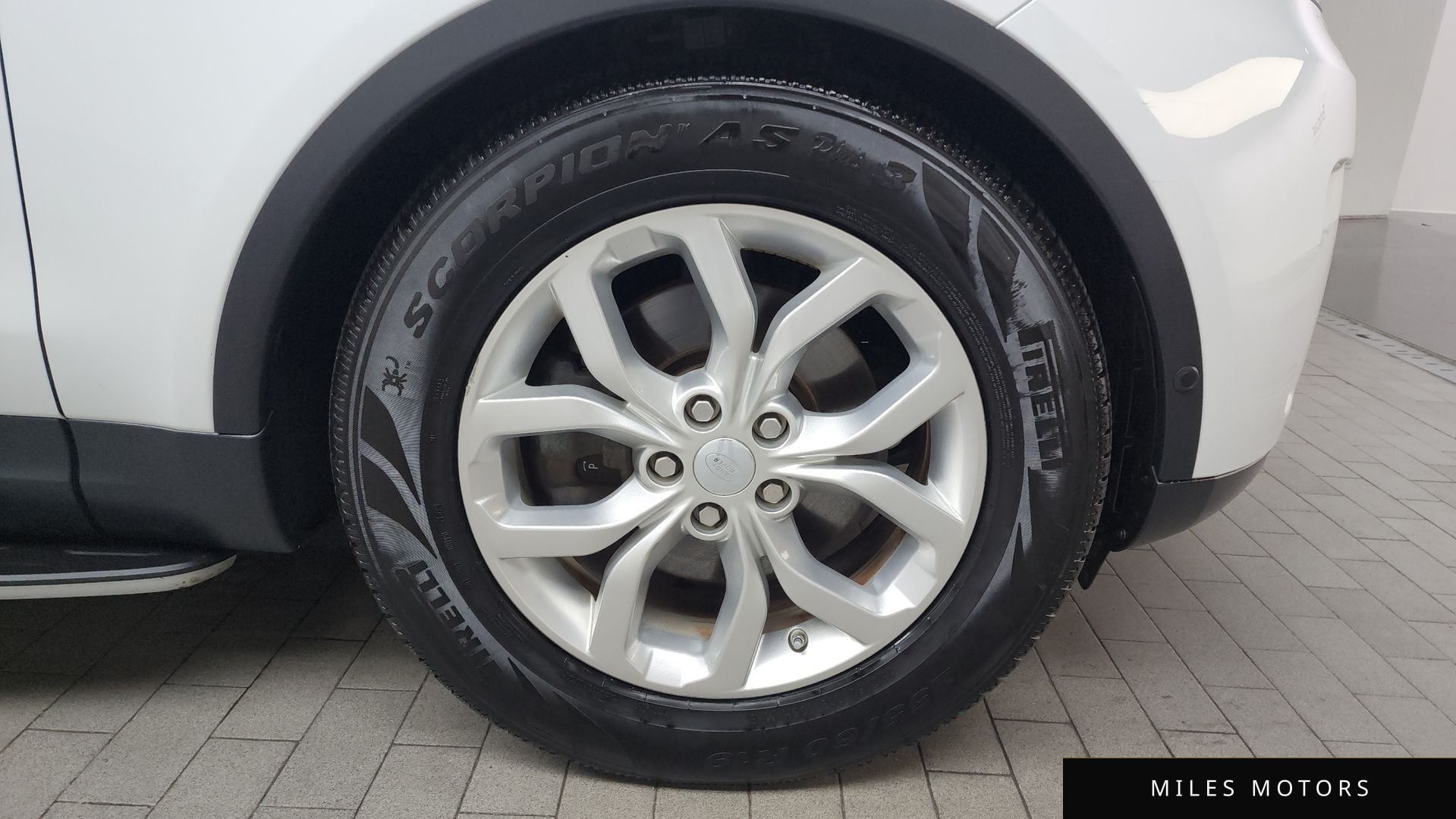 Land Rover Discovery 2019 — миниатюра 5