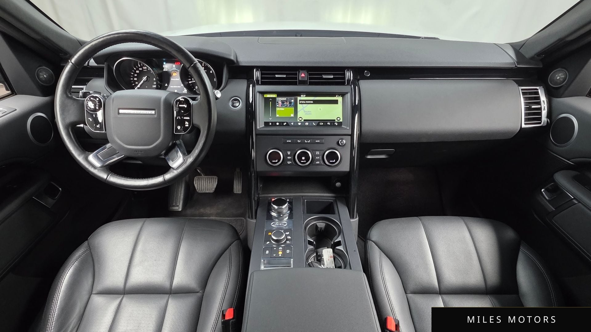 Land Rover Discovery 2019 — миниатюра 7