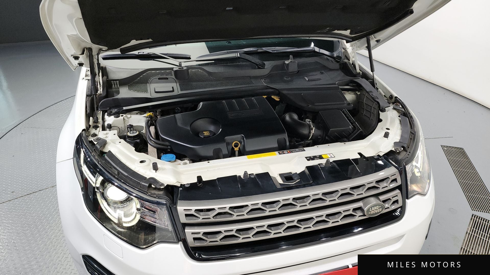 Land Rover Discovery Sport 2016 — миниатюра 6