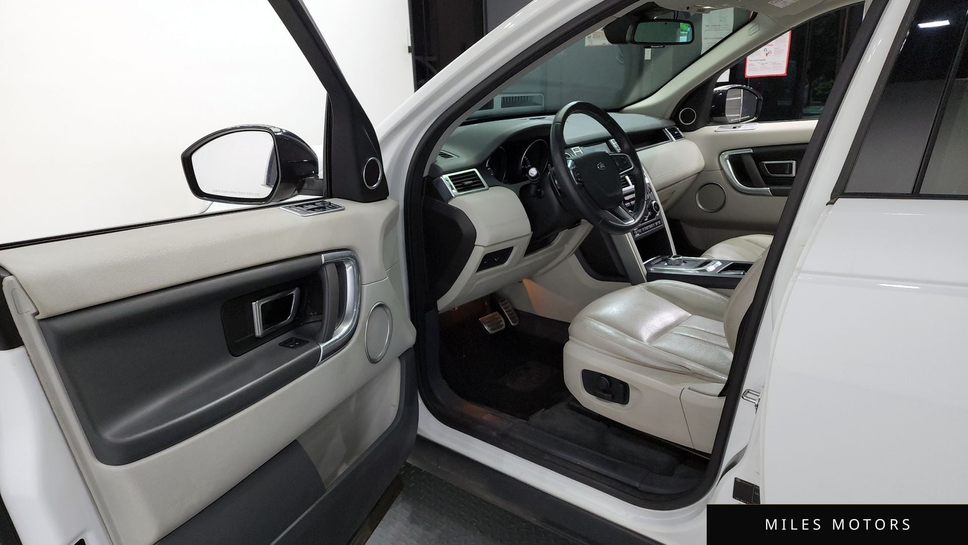 Land Rover Discovery Sport 2016 — миниатюра 10