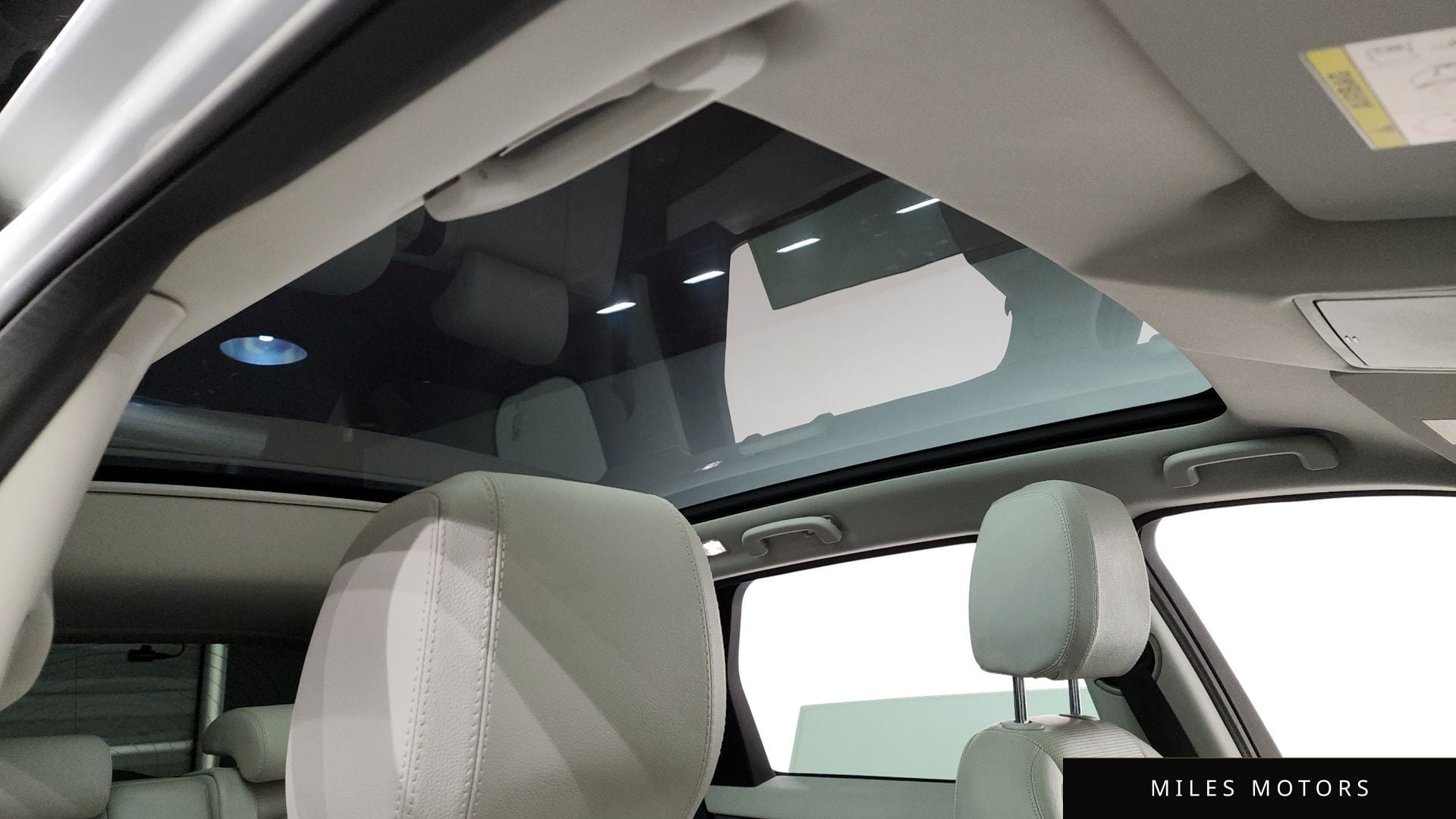 Land Rover Discovery Sport 2016 — миниатюра 19
