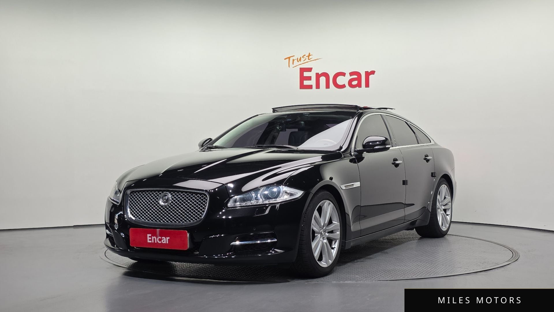 Jaguar All New XJ 2013 — фото 1 из 12
