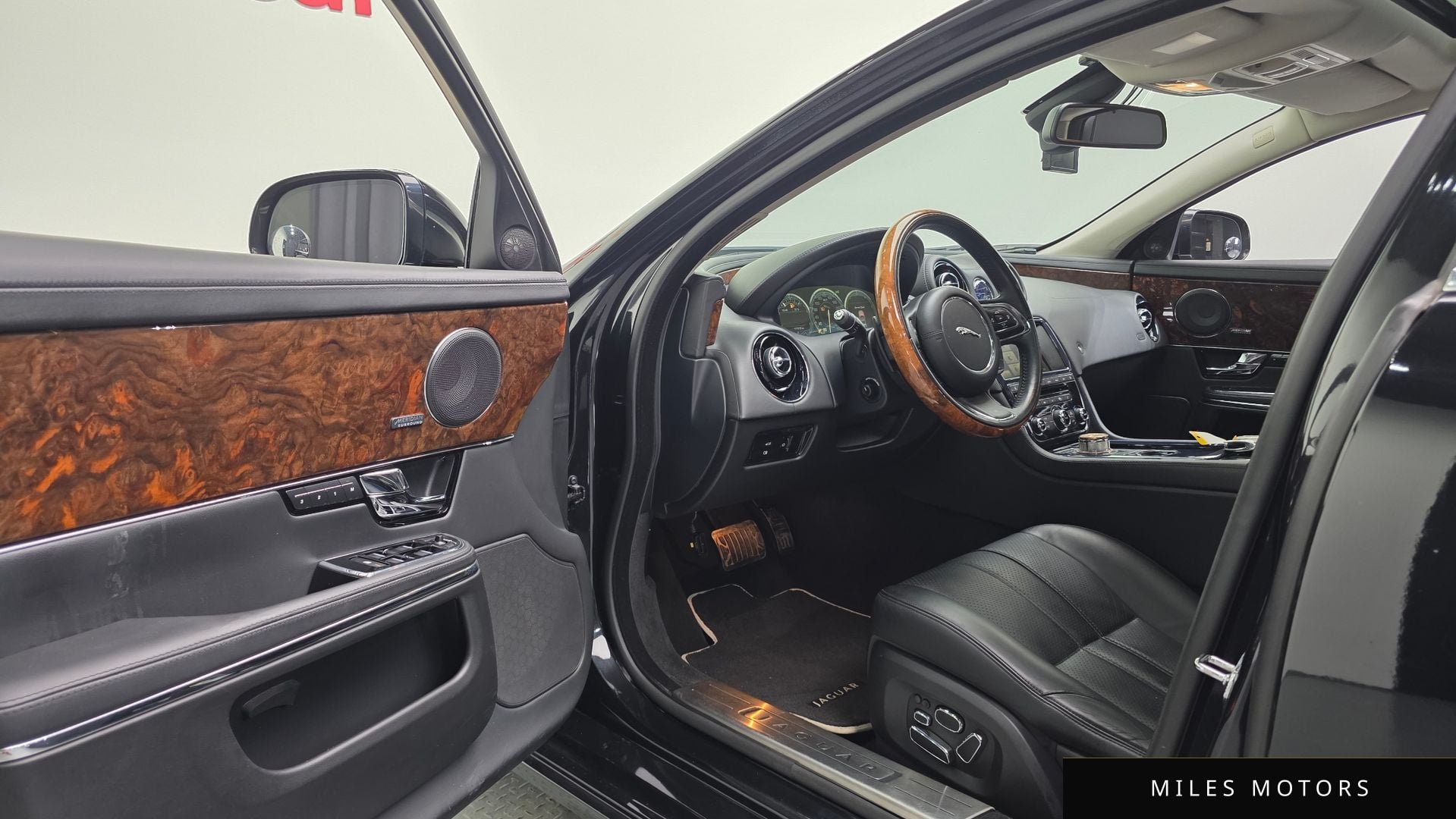 Jaguar All New XJ 2013 — миниатюра 12