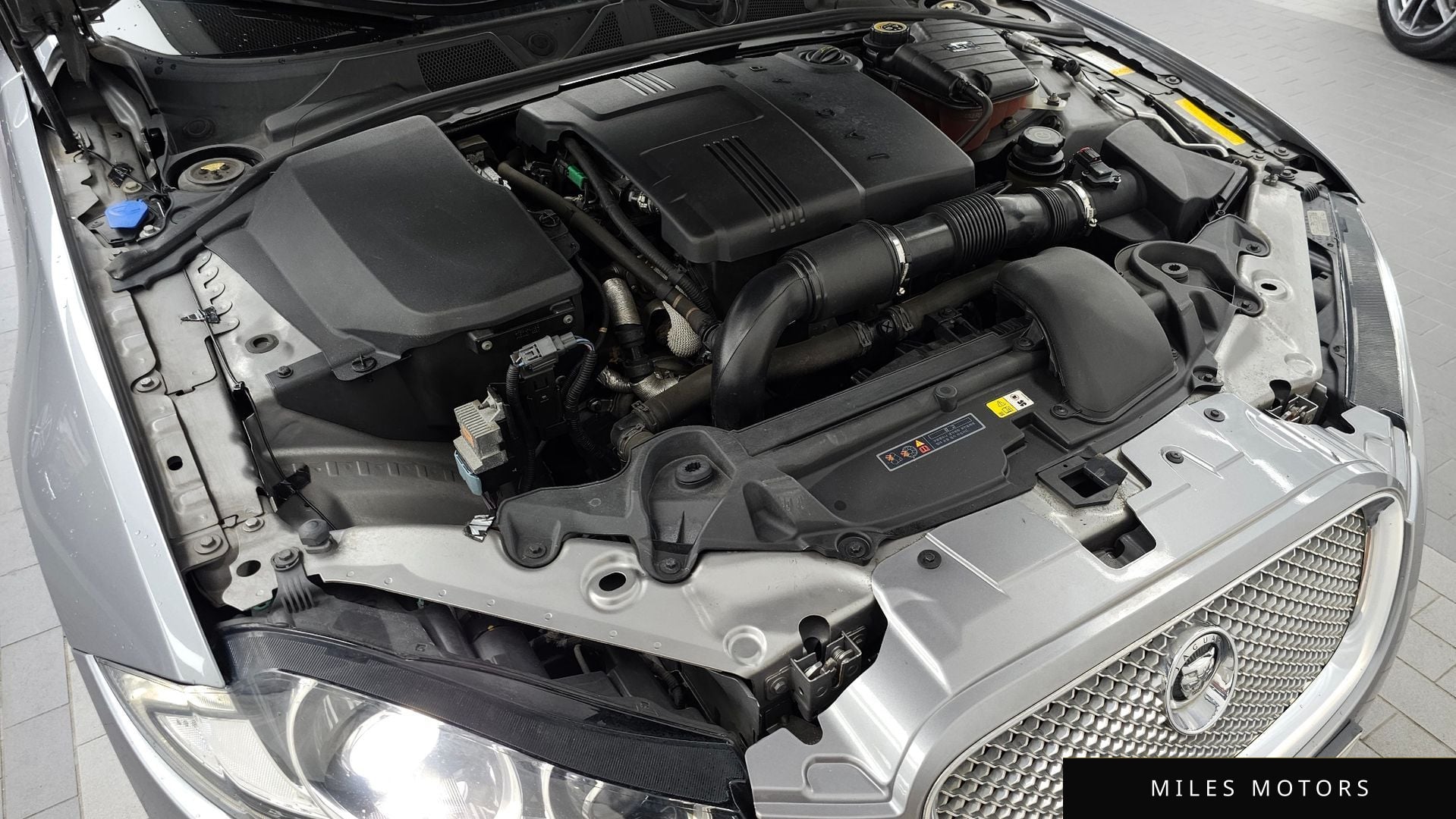 Jaguar New XF 2012 — миниатюра 6