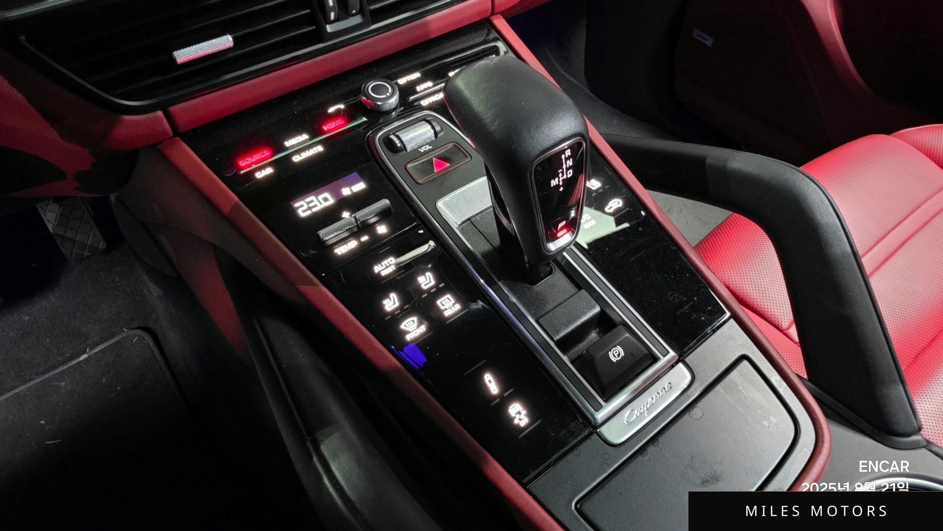 Porsche Cayenne 2023 — миниатюра 9