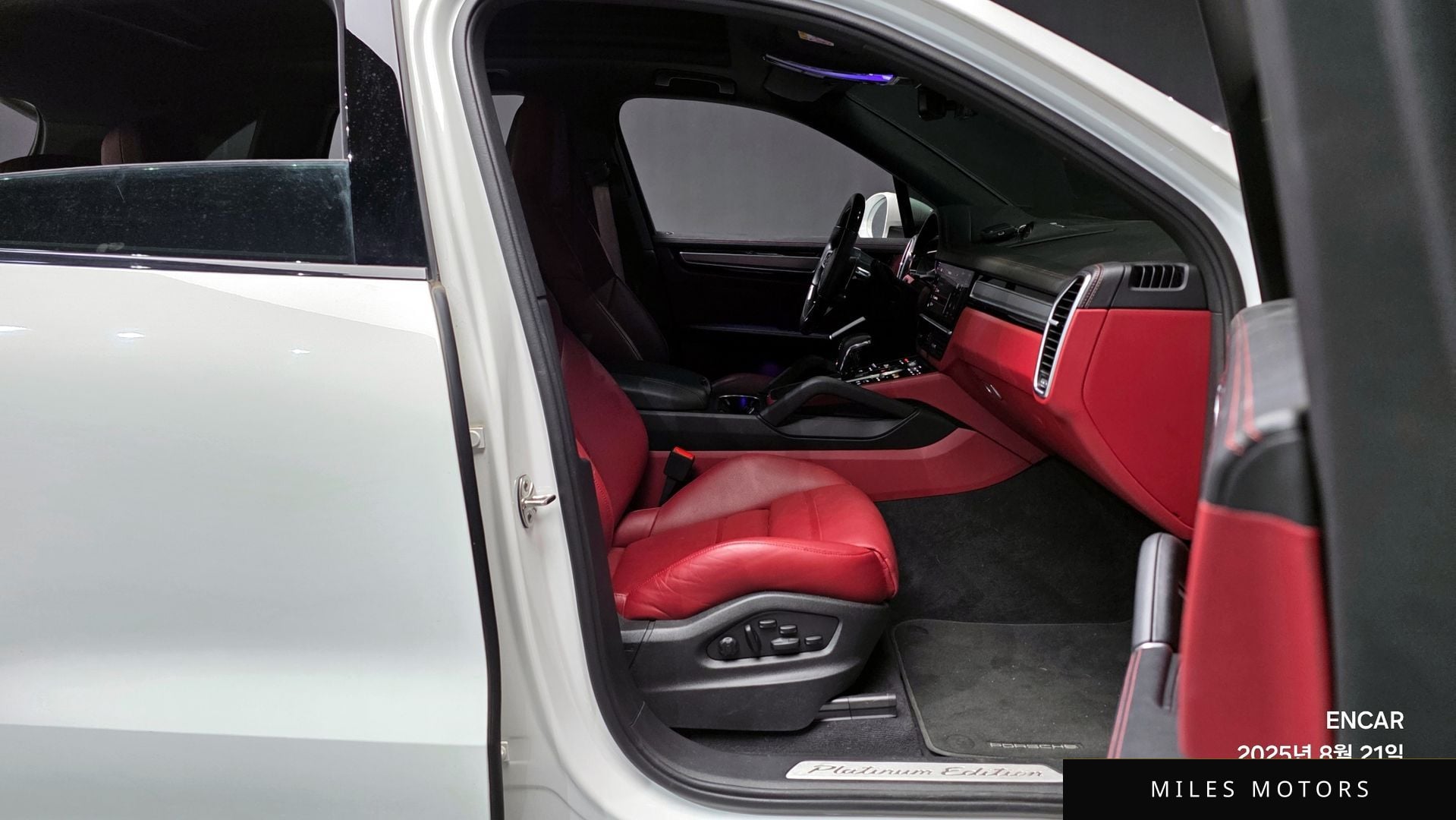Porsche Cayenne 2023 — миниатюра 11