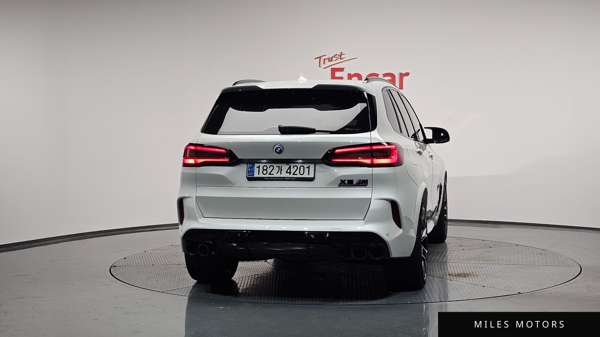 BMW X5M (G05) 2023 — миниатюра 4