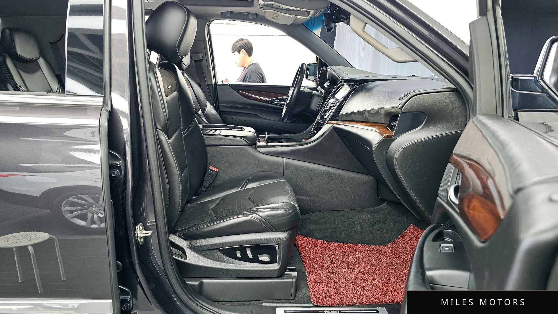 Cadillac Escalade 2015 — миниатюра 11