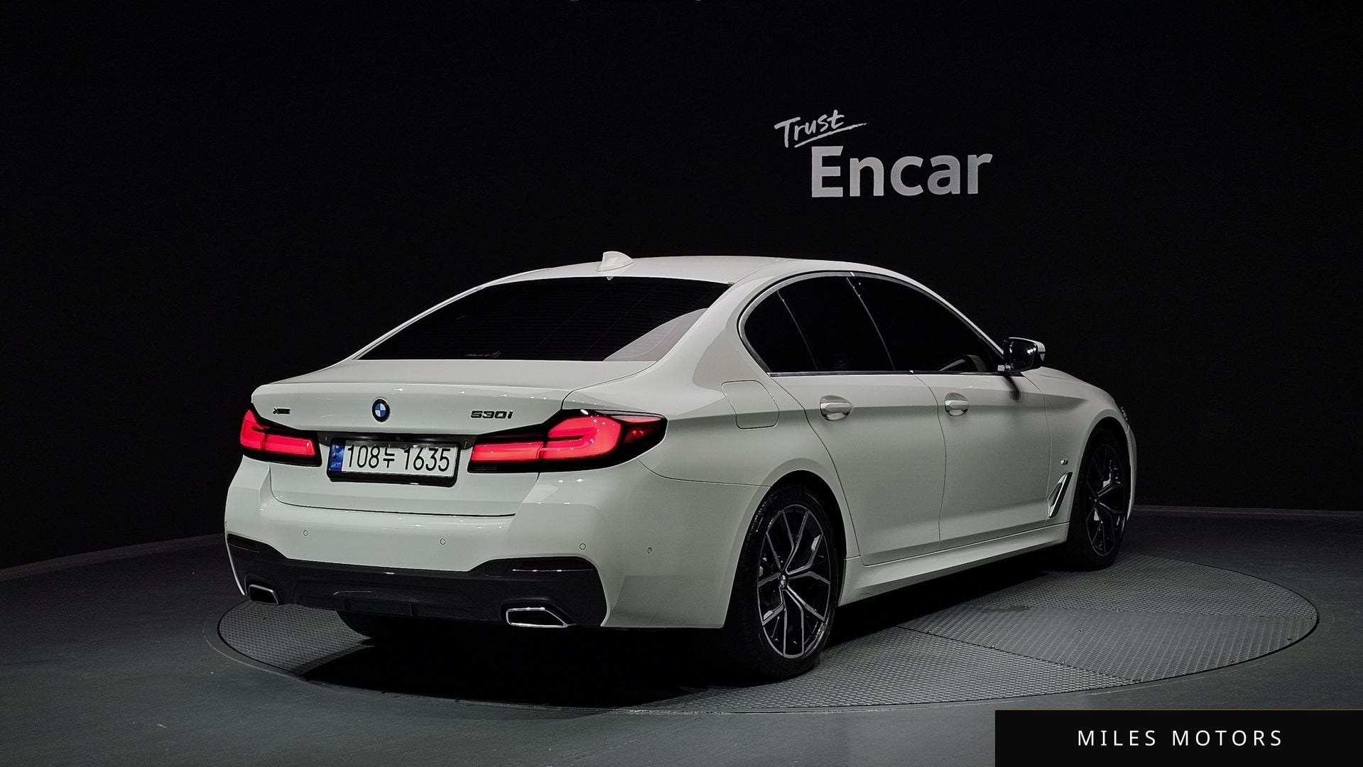 BMW 5 Series (G30) 2023 — миниатюра 2