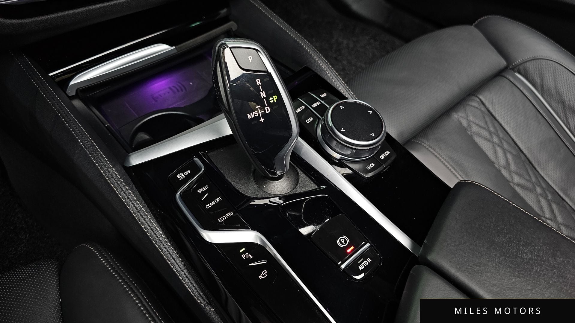 BMW 5 Series (G30) 2023 — миниатюра 9