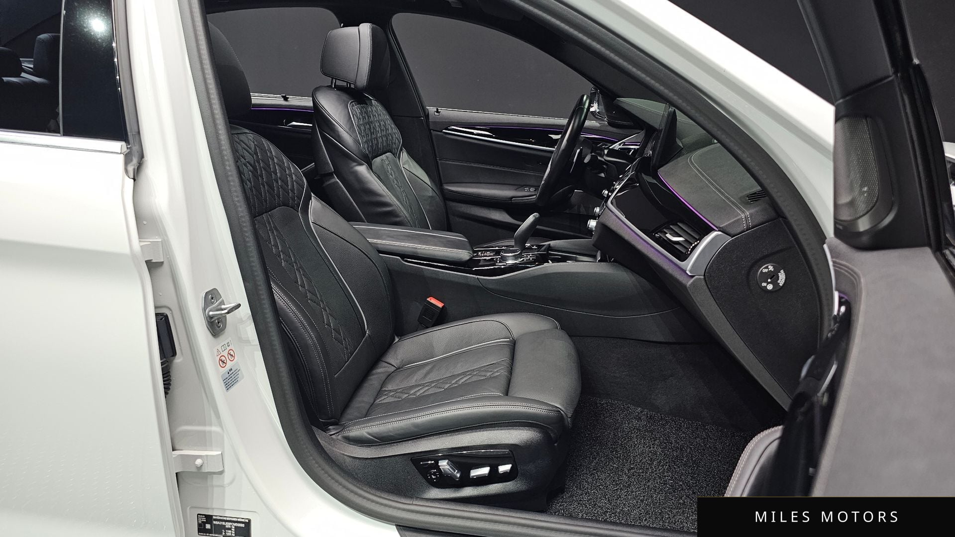 BMW 5 Series (G30) 2023 — миниатюра 10