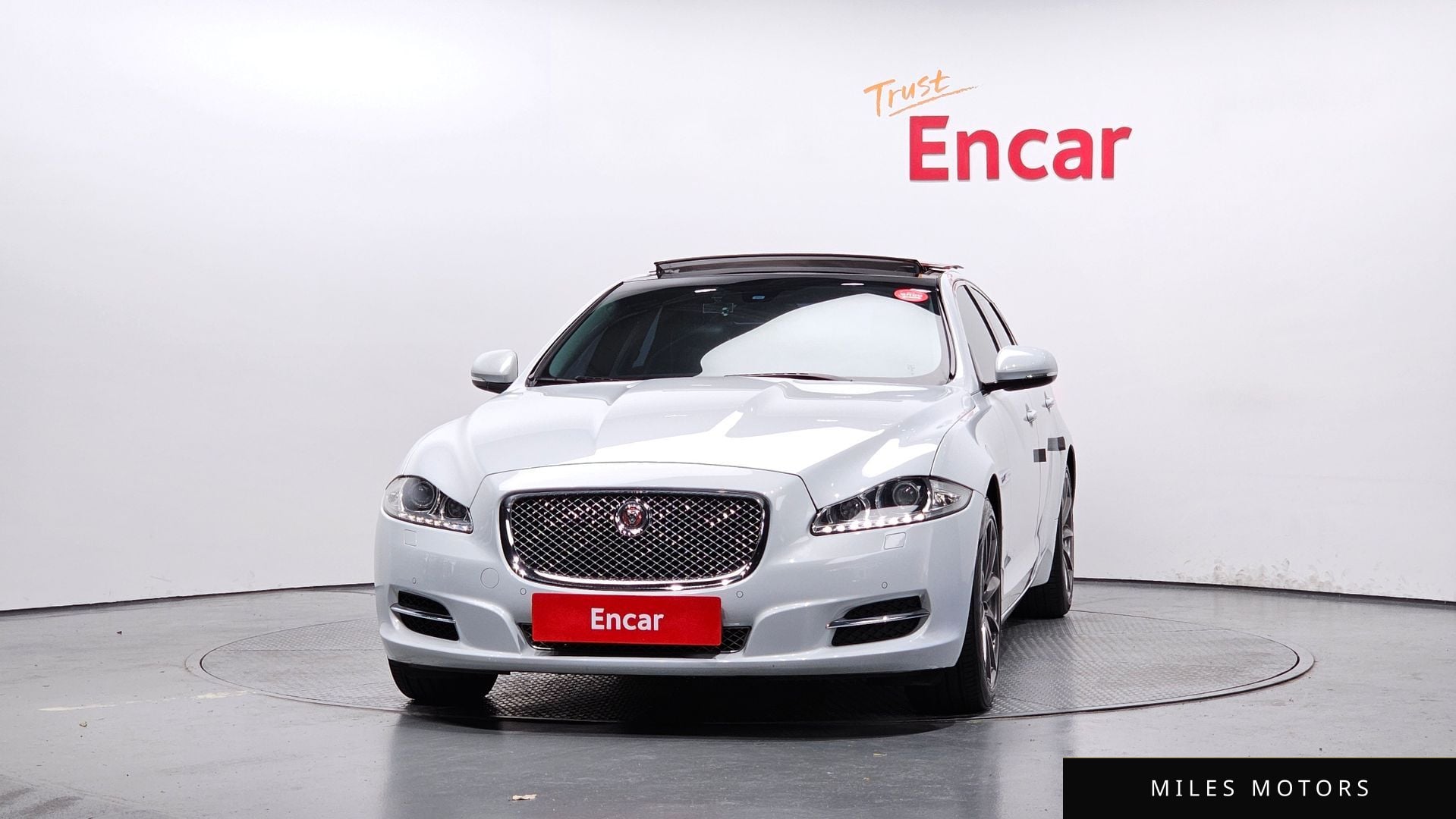 Jaguar All New XJ 2015 — миниатюра 3