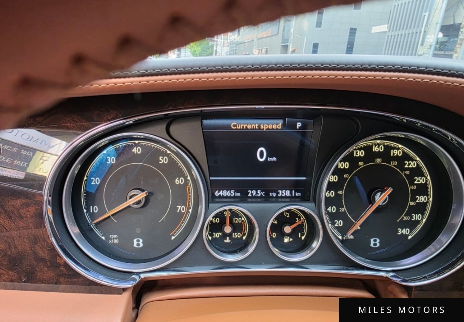 Bentley Flying Spur 2018 — миниатюра 6