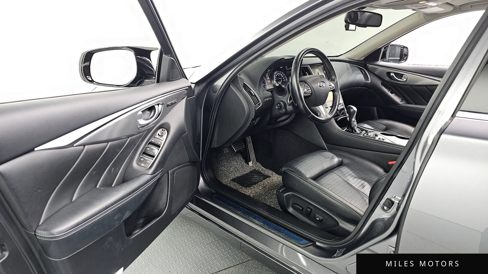 Infiniti Q50 2016 — миниатюра 10