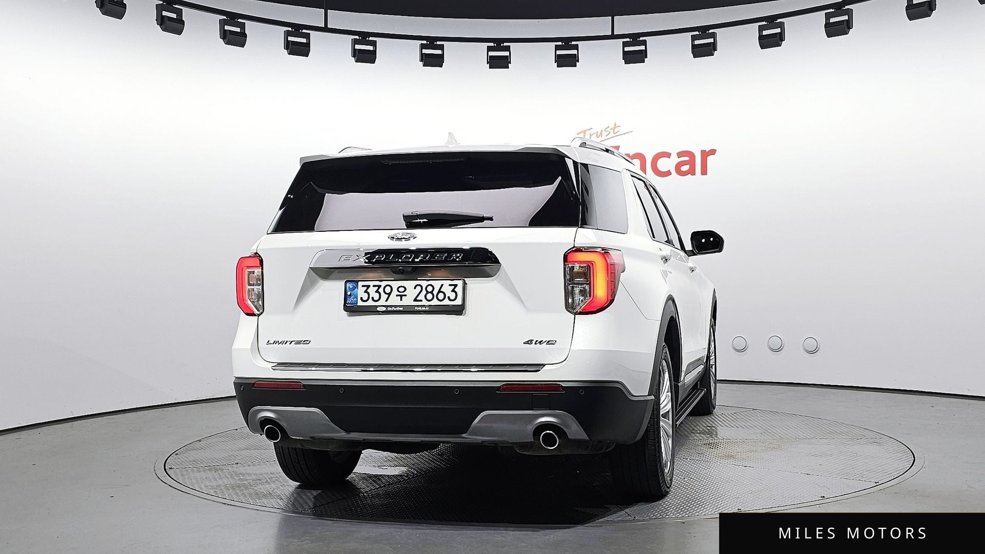 Ford Explorer 2021 — миниатюра 4