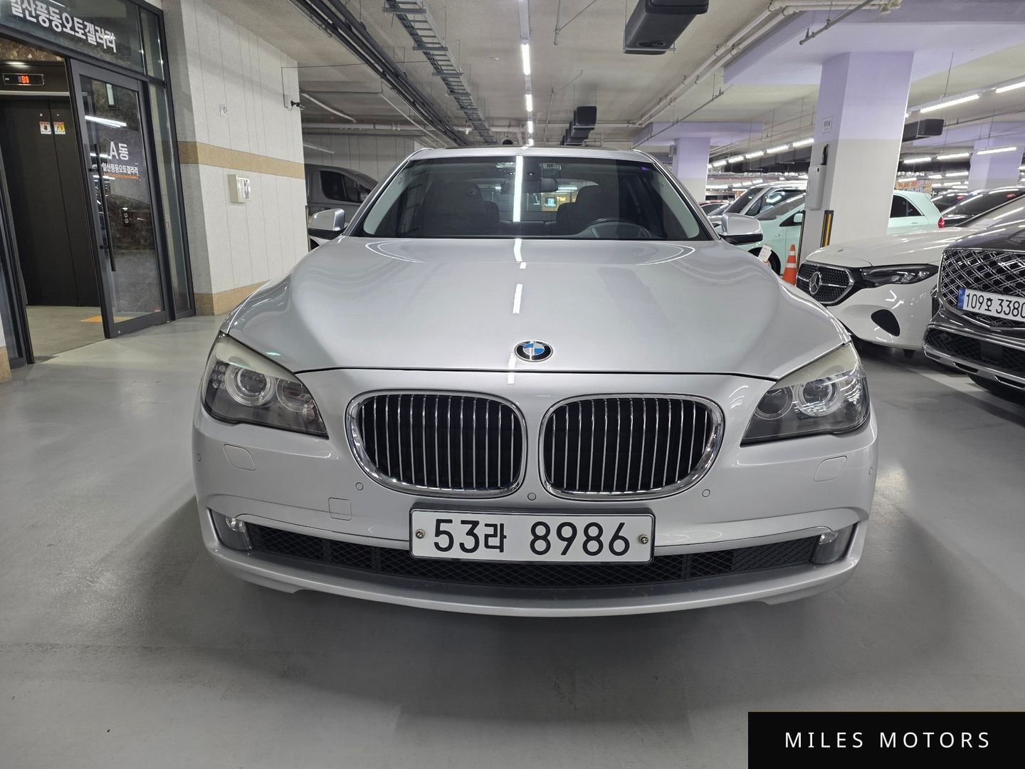 BMW 7 Series (F01) 2010 — миниатюра 3