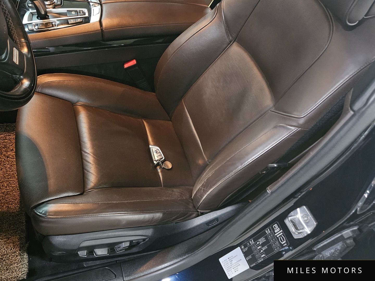 BMW 7 Series (F01) 2013 — миниатюра 10