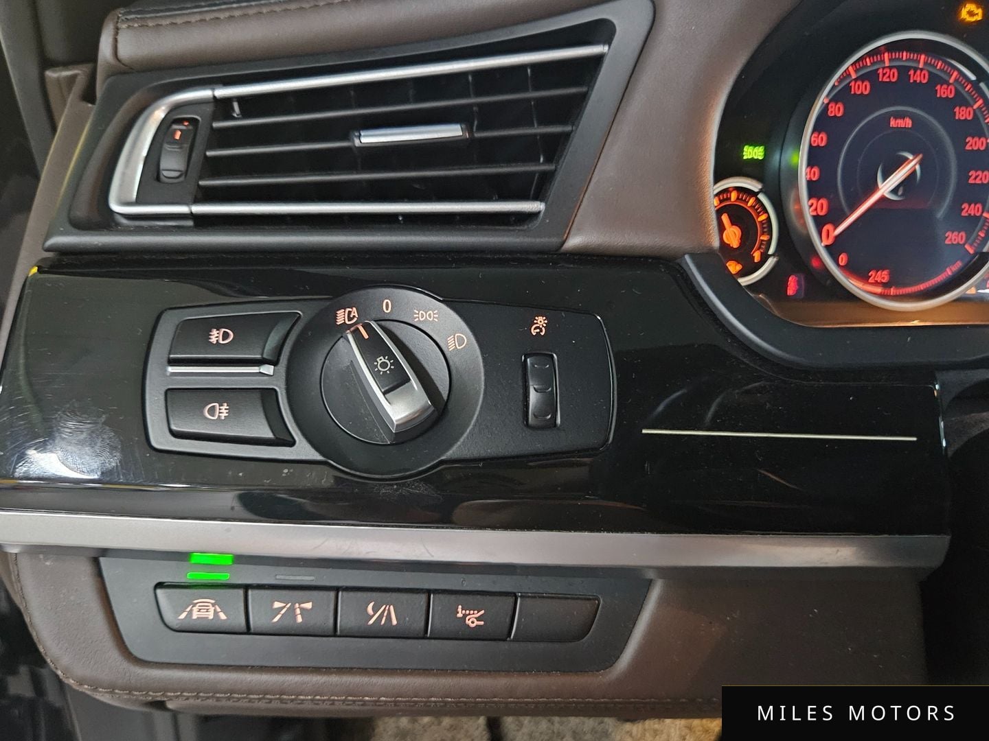 BMW 7 Series (F01) 2013 — миниатюра 11