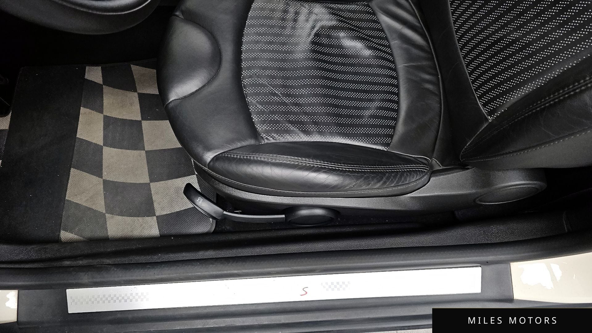 MINI 쿠퍼 S 2013 — миниатюра 19