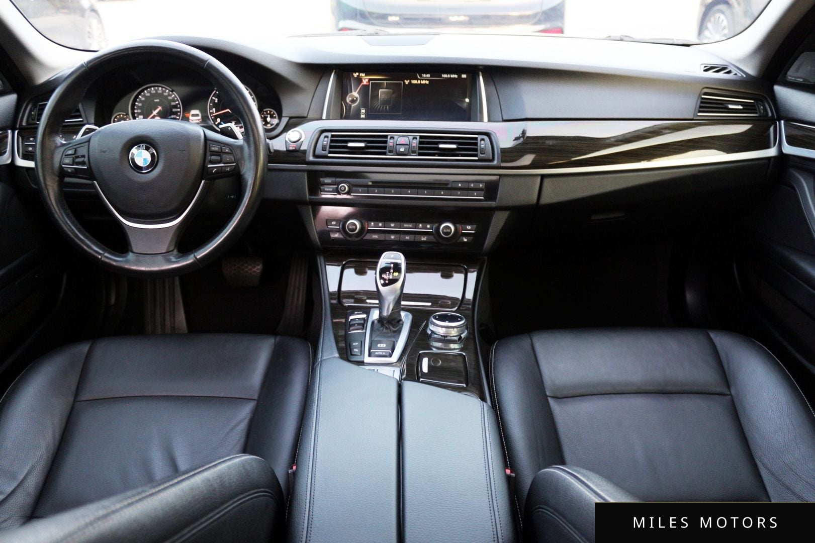 BMW 5 Series (F10) 2014 — миниатюра 2