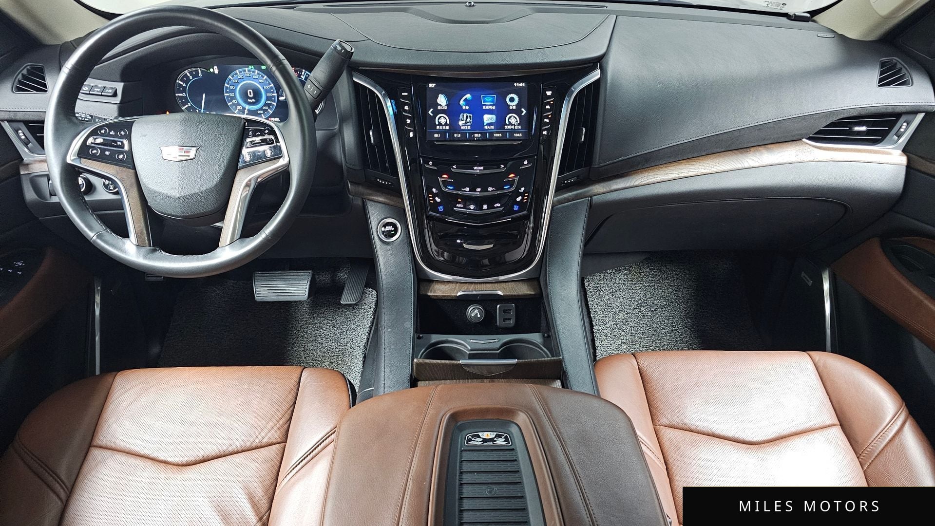 Cadillac Escalade 2018 — миниатюра 7