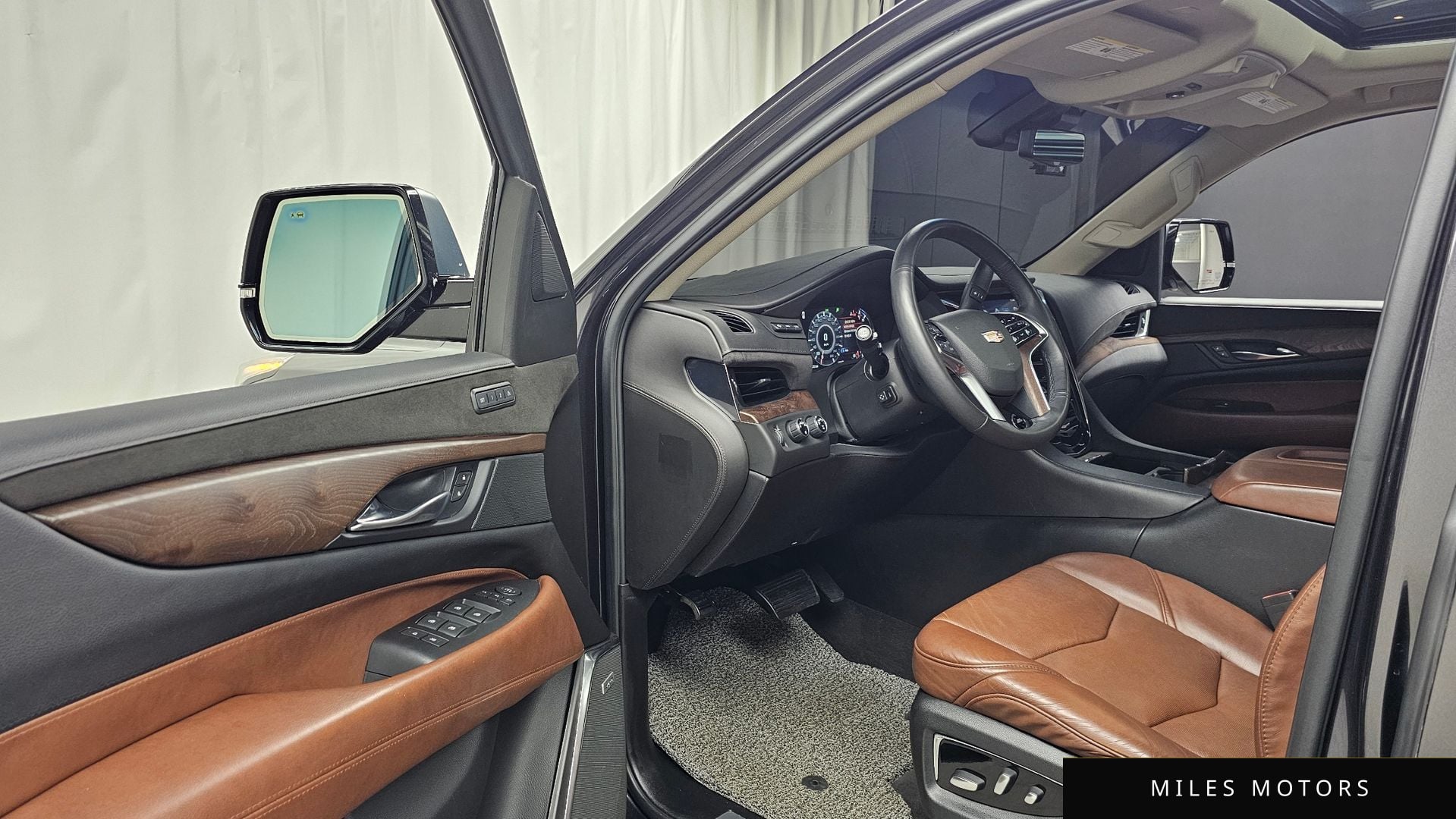 Cadillac Escalade 2018 — миниатюра 10
