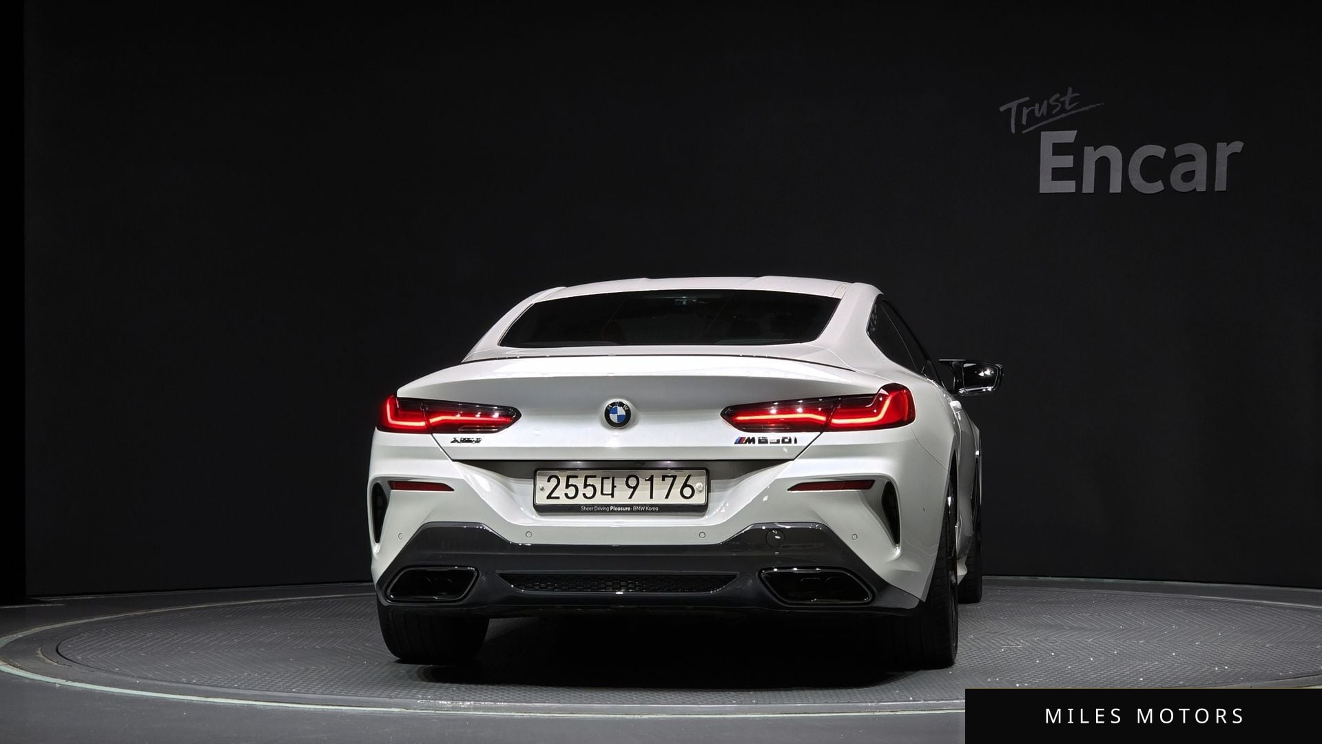 BMW 8시리즈 (G15) 2025 — миниатюра 4