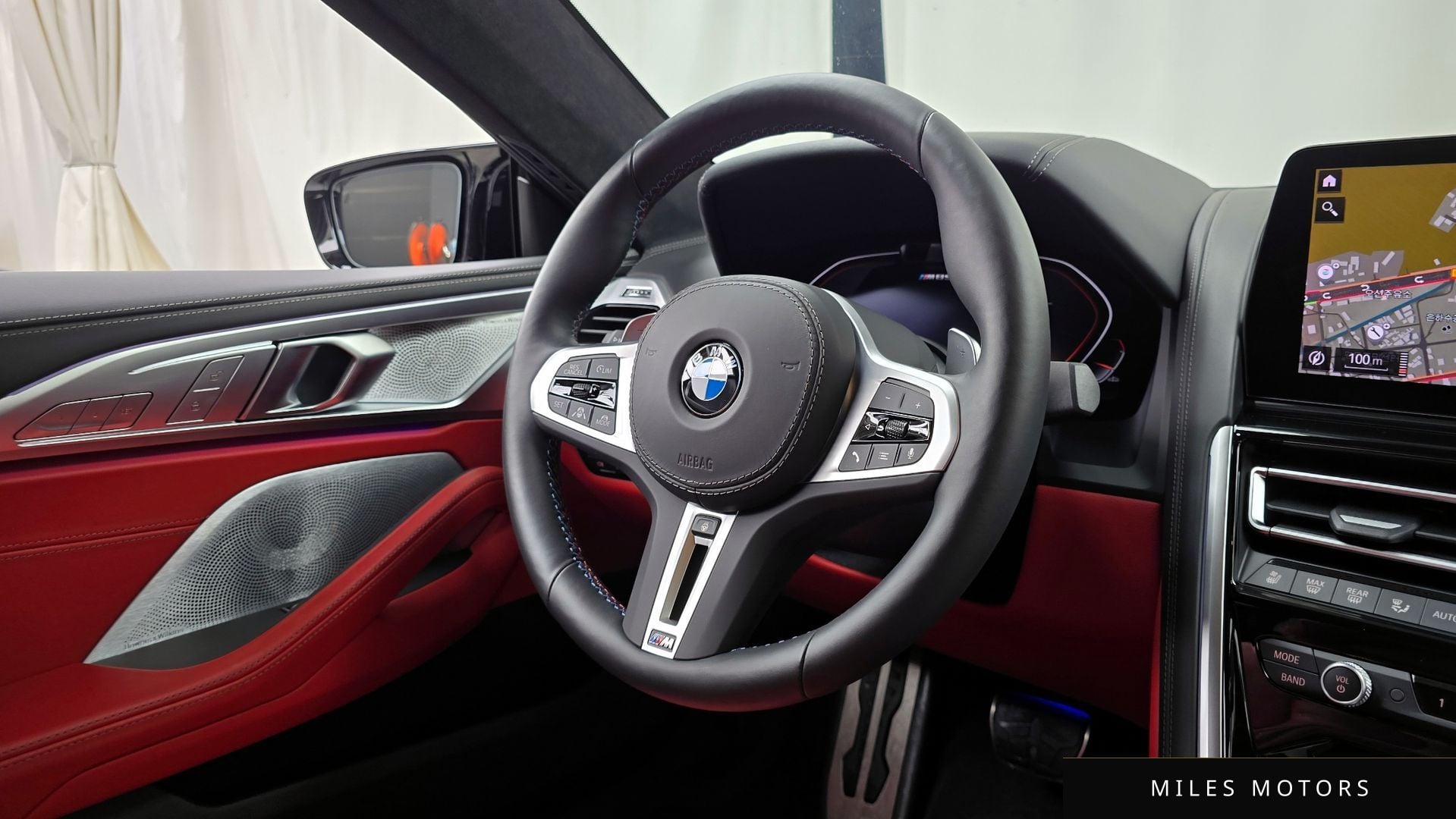 BMW 8시리즈 (G15) 2025 — миниатюра 13