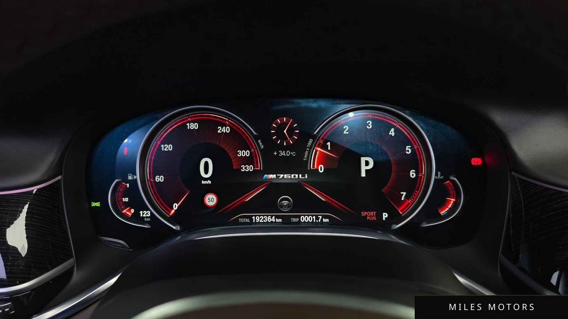 BMW 7 Series (G11) 2017 — миниатюра 8