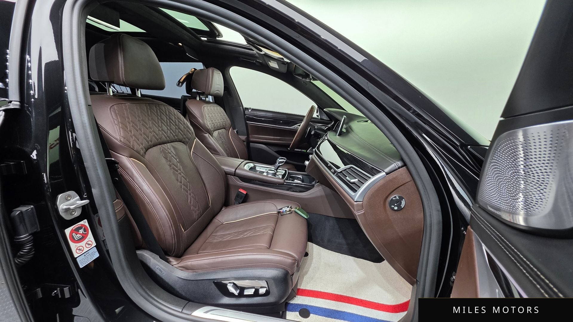 BMW 7 Series (G11) 2017 — миниатюра 10