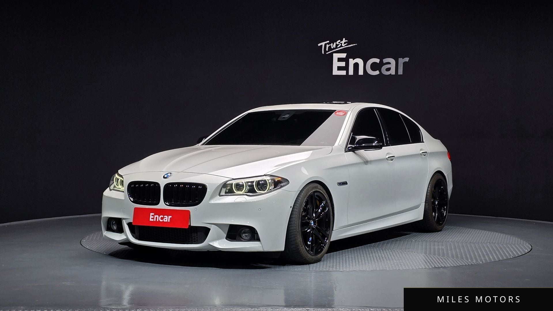 BMW 5 Series (F10) 2016 — фото 1 из 12