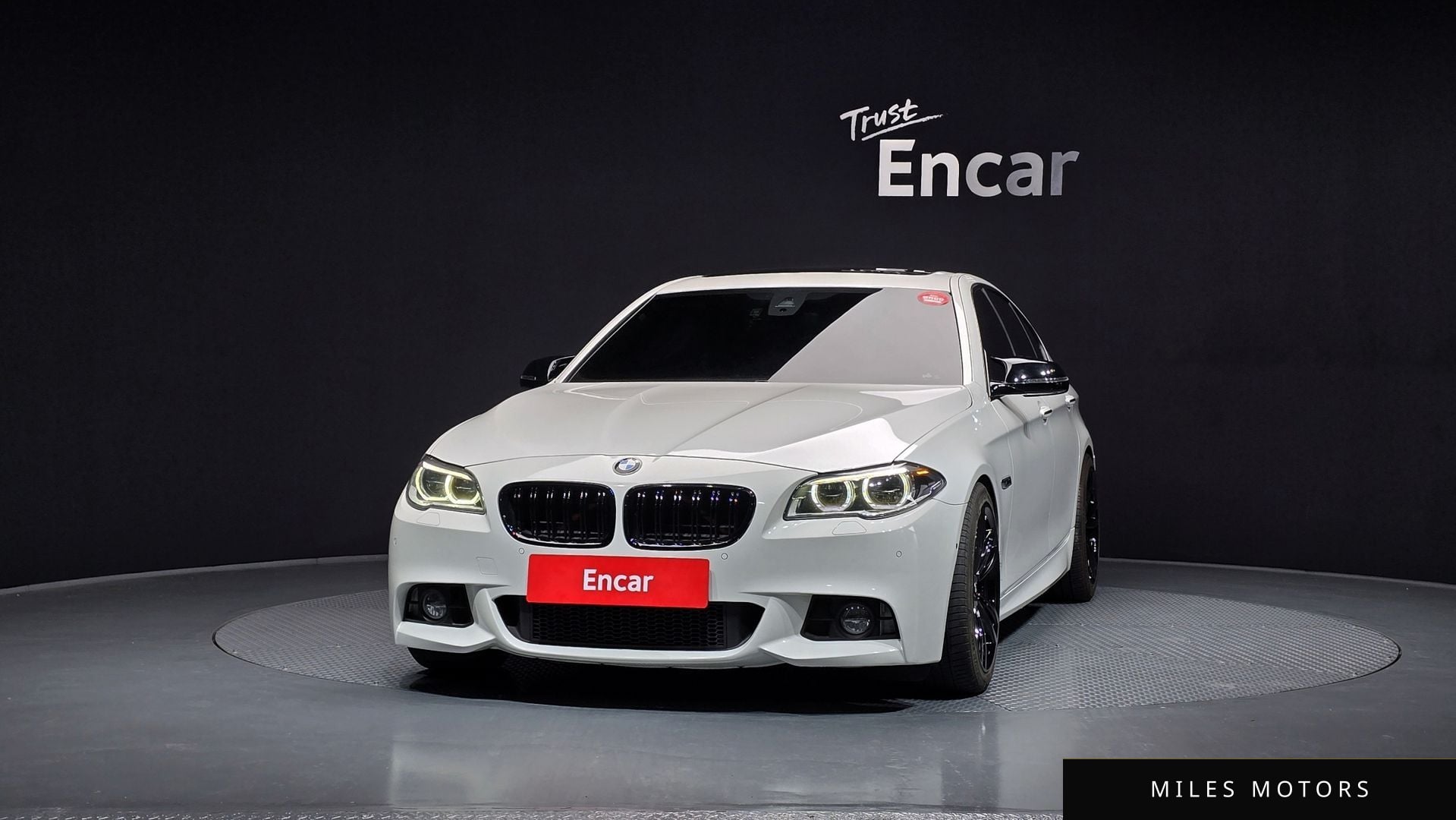 BMW 5 Series (F10) 2016 — миниатюра 3
