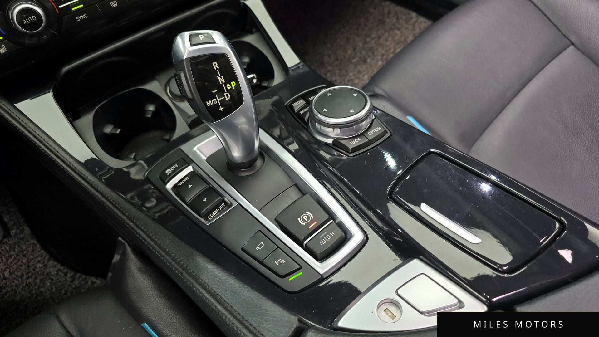 BMW 5 Series (F10) 2016 — миниатюра 9