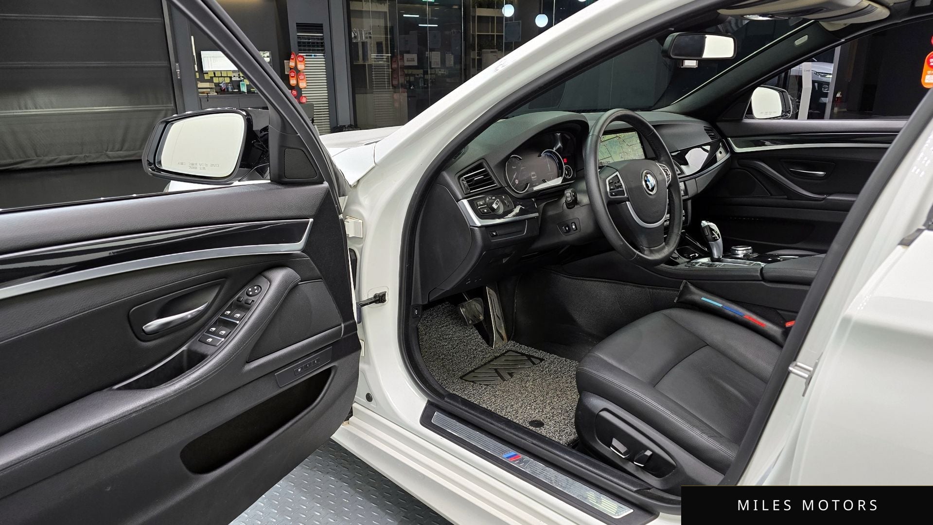 BMW 5 Series (F10) 2016 — миниатюра 11