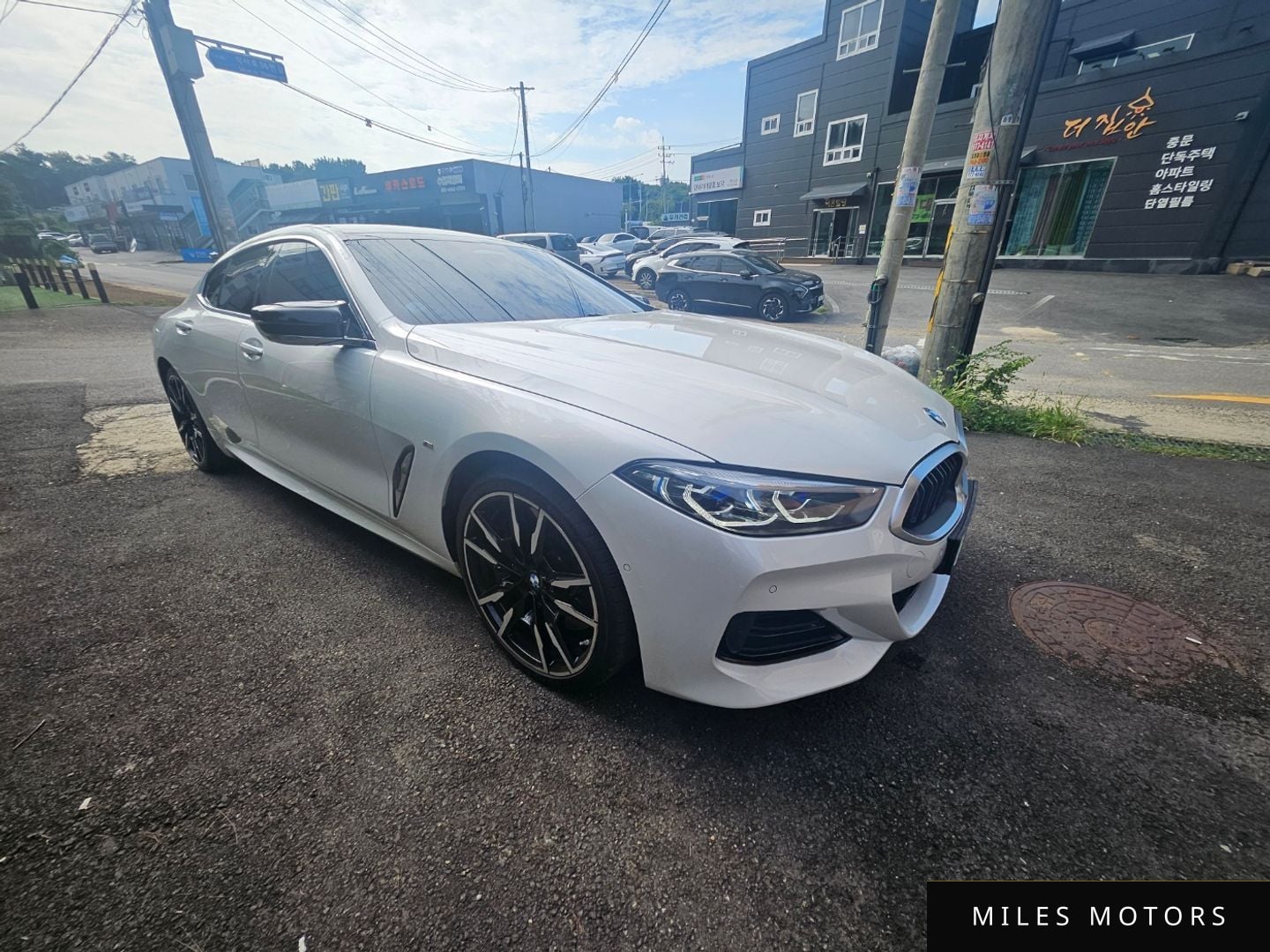BMW 8 Series (G15) 2023 — миниатюра 3