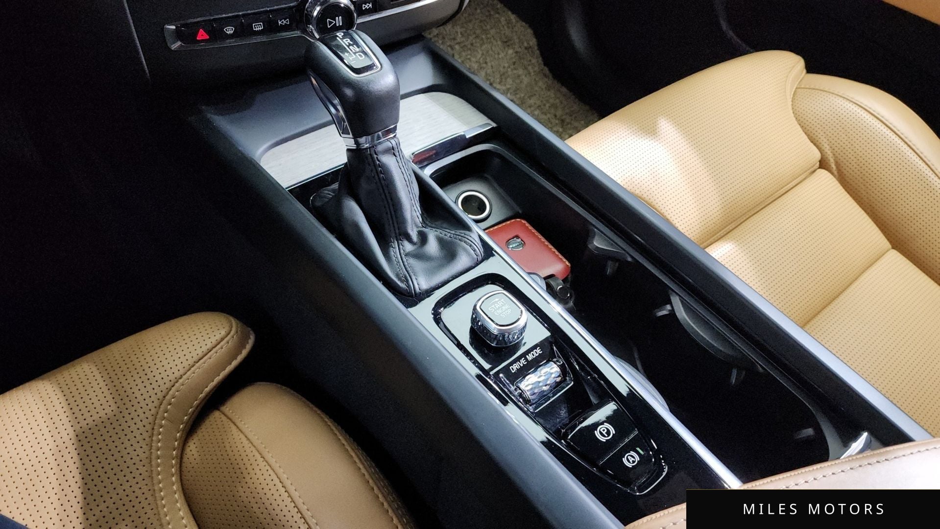 Volvo XC60 2020 — миниатюра 9