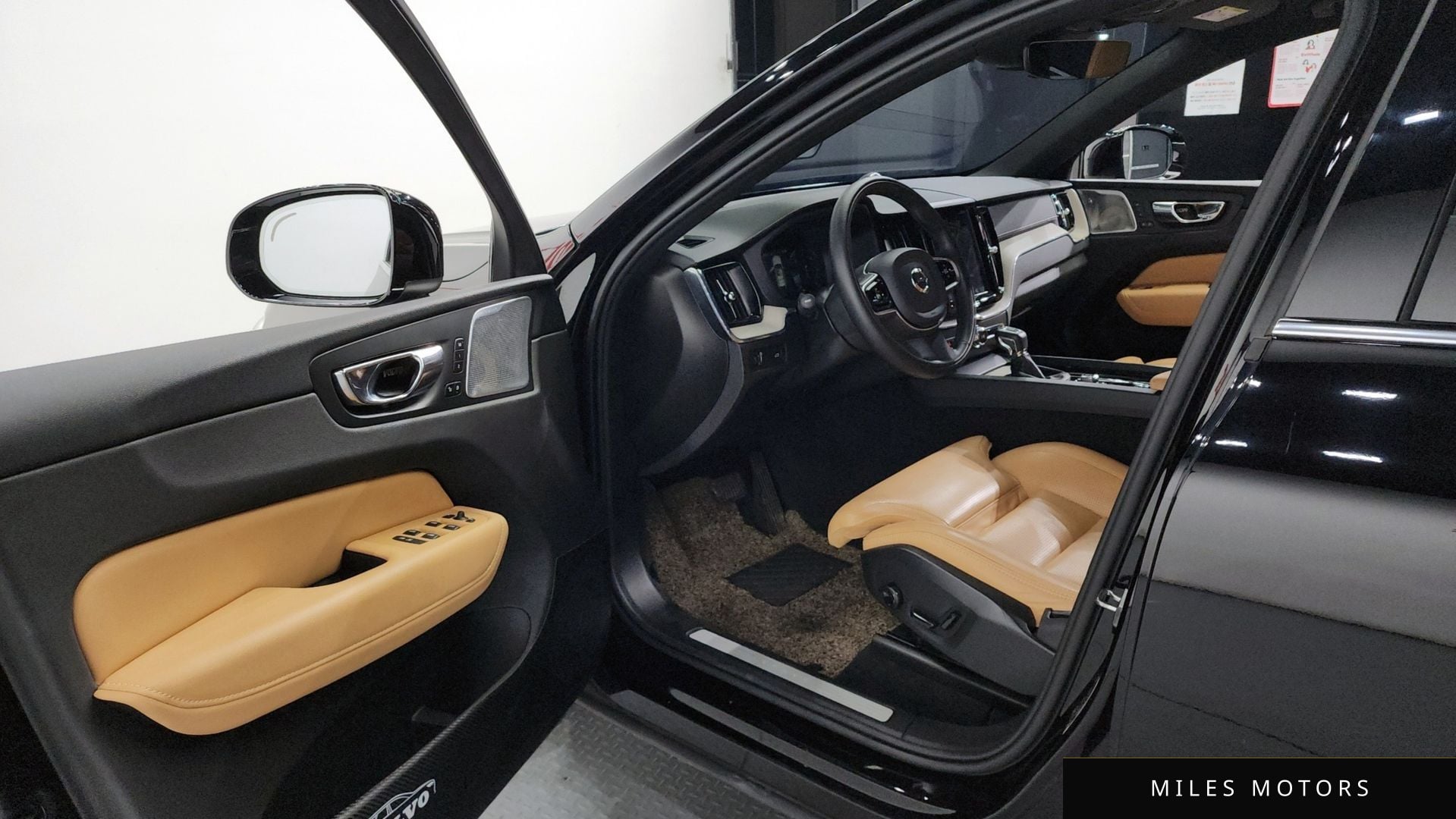 Volvo XC60 2020 — миниатюра 10