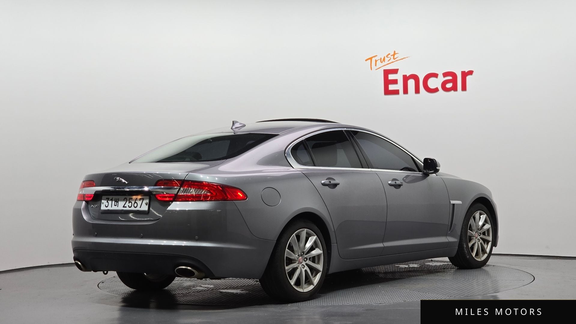 Jaguar New XF 2013 — миниатюра 2
