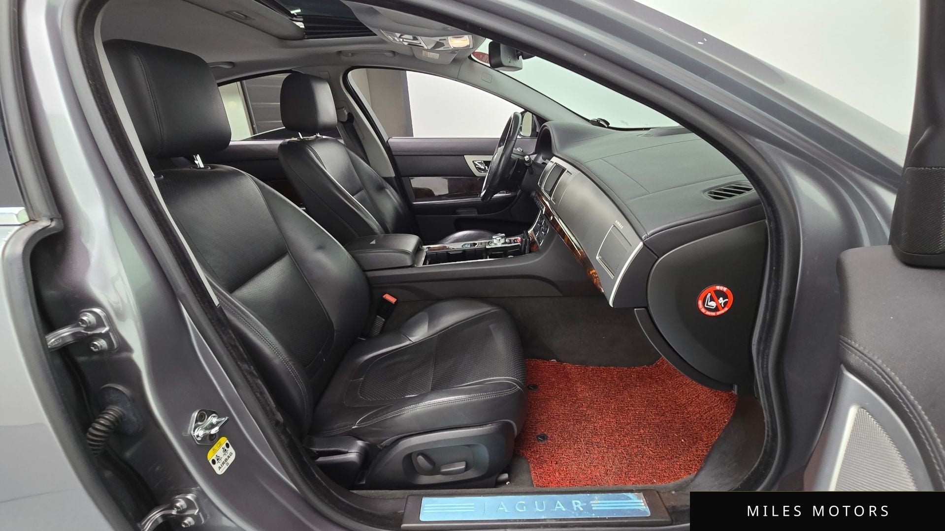 Jaguar New XF 2013 — миниатюра 11