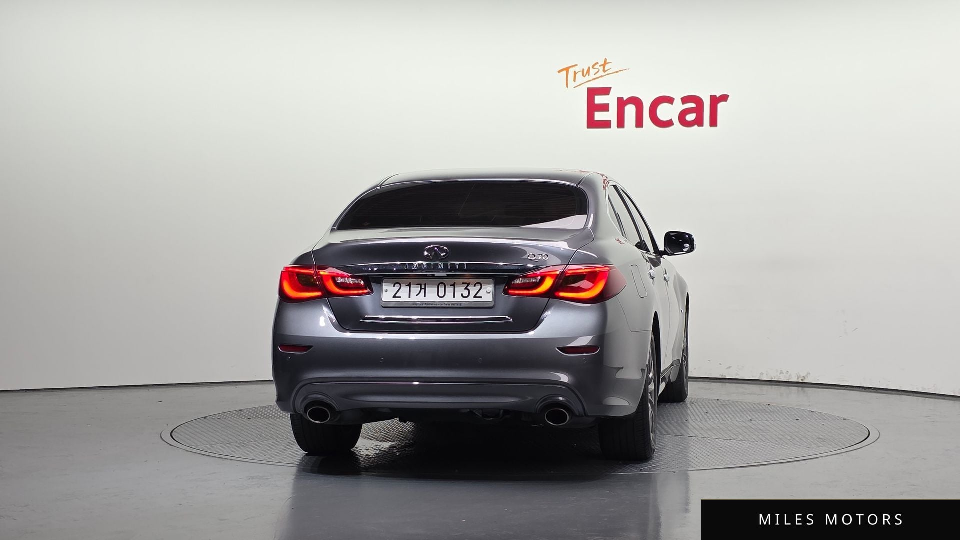Infiniti Q70 2016 — миниатюра 4