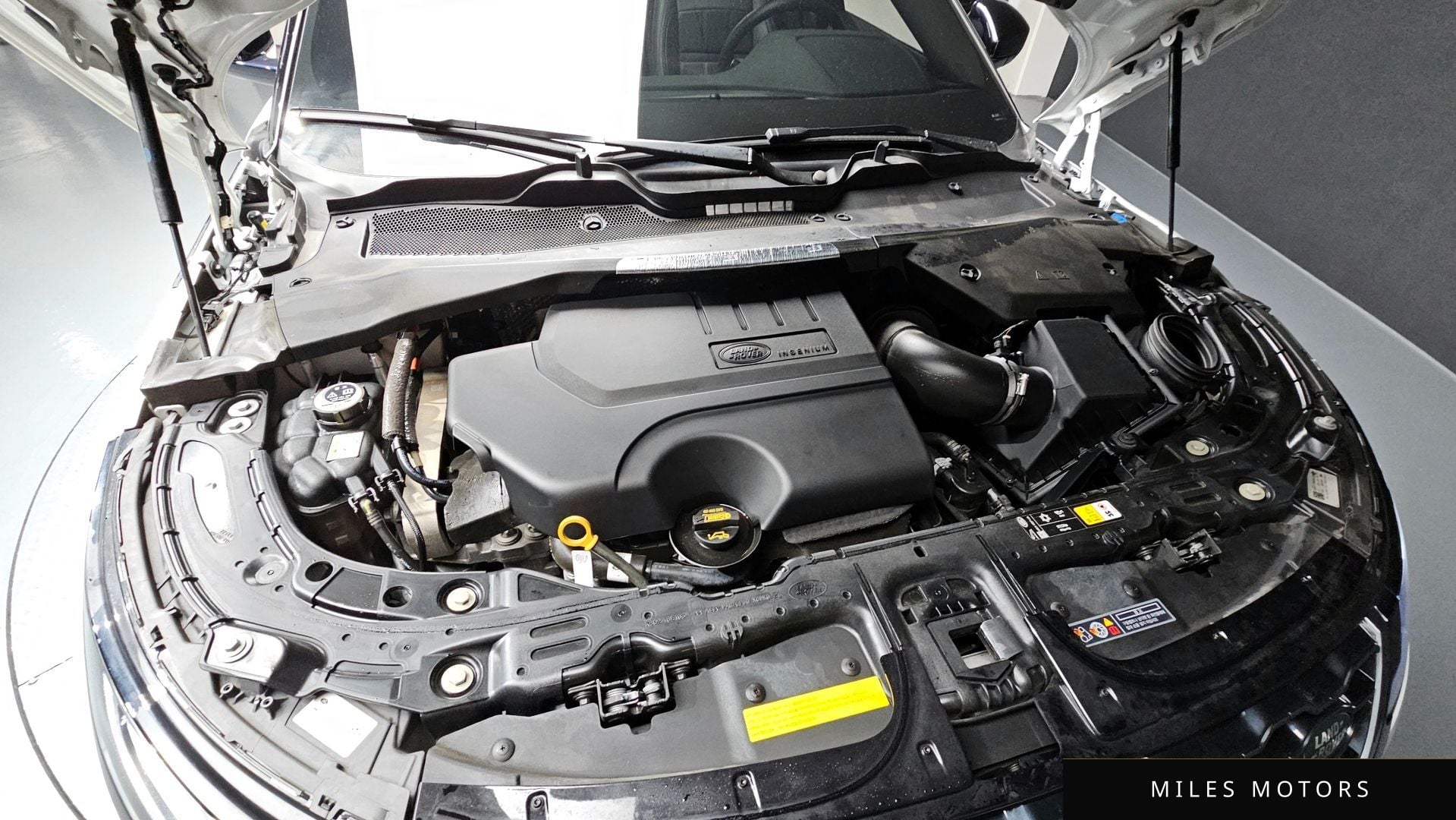 Land Rover Range Rover Evoque 2023 — миниатюра 6