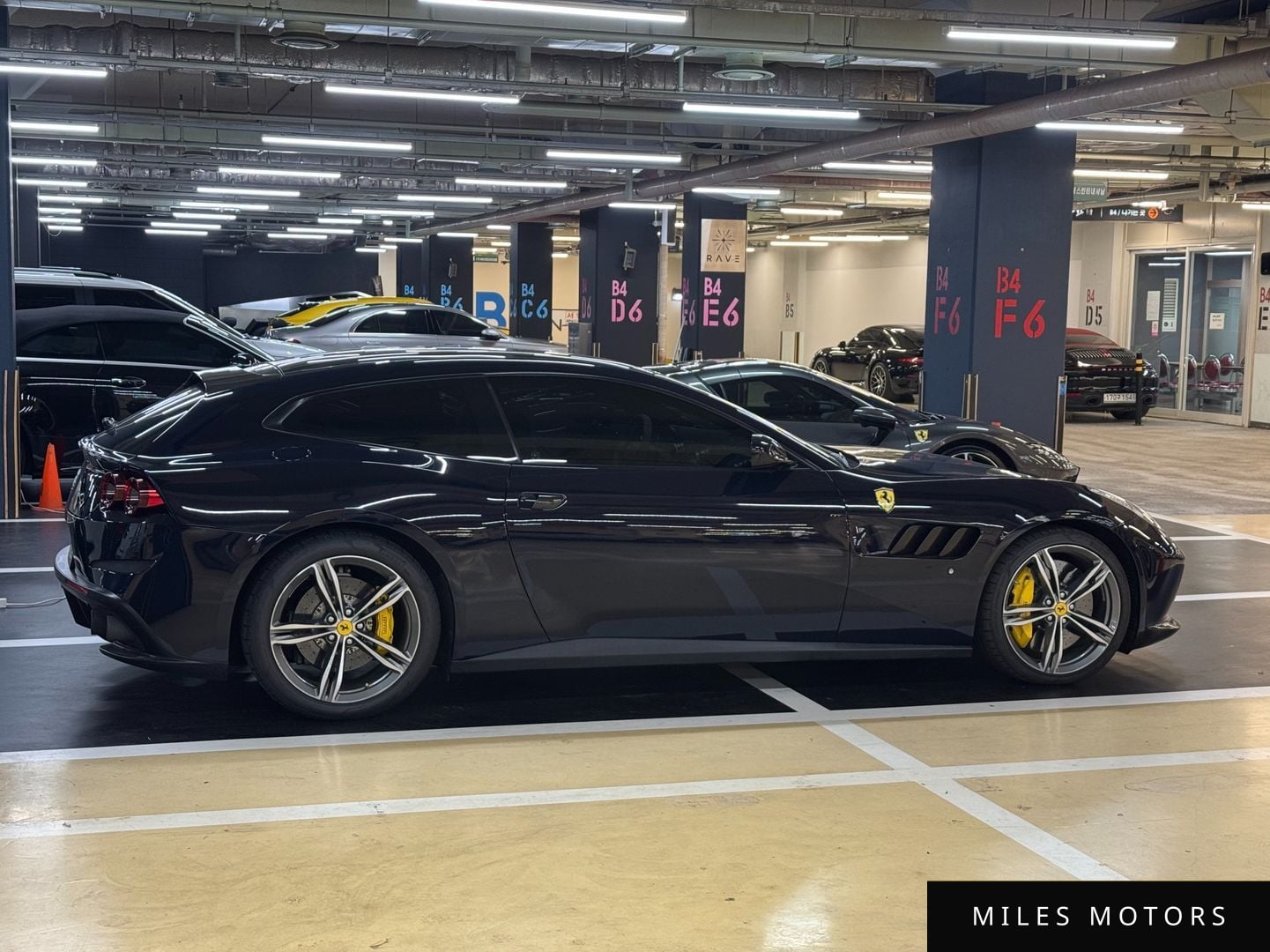 Ferrari GTC4 루쏘 2018 — миниатюра 3