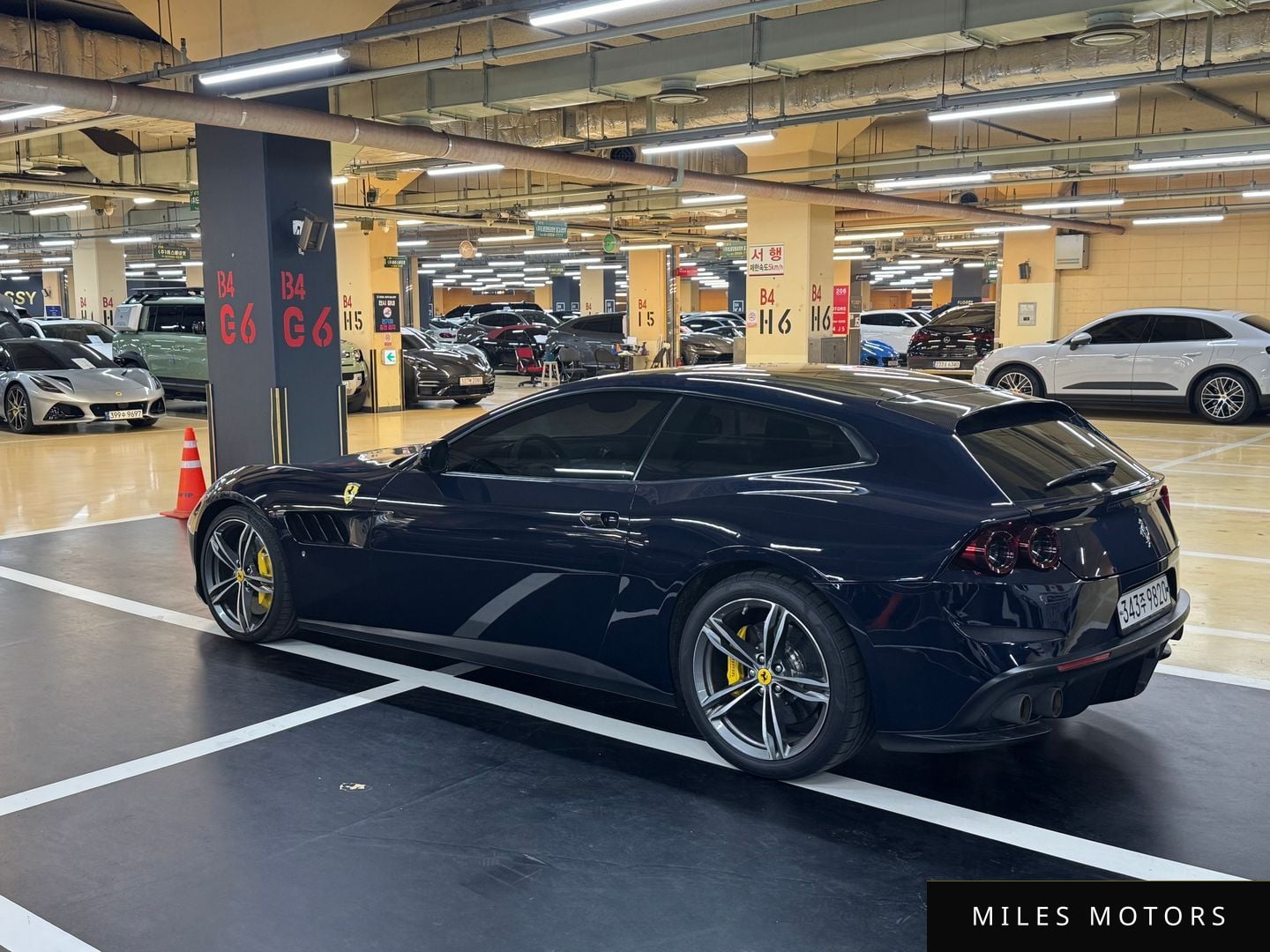 Ferrari GTC4 루쏘 2018 — миниатюра 4