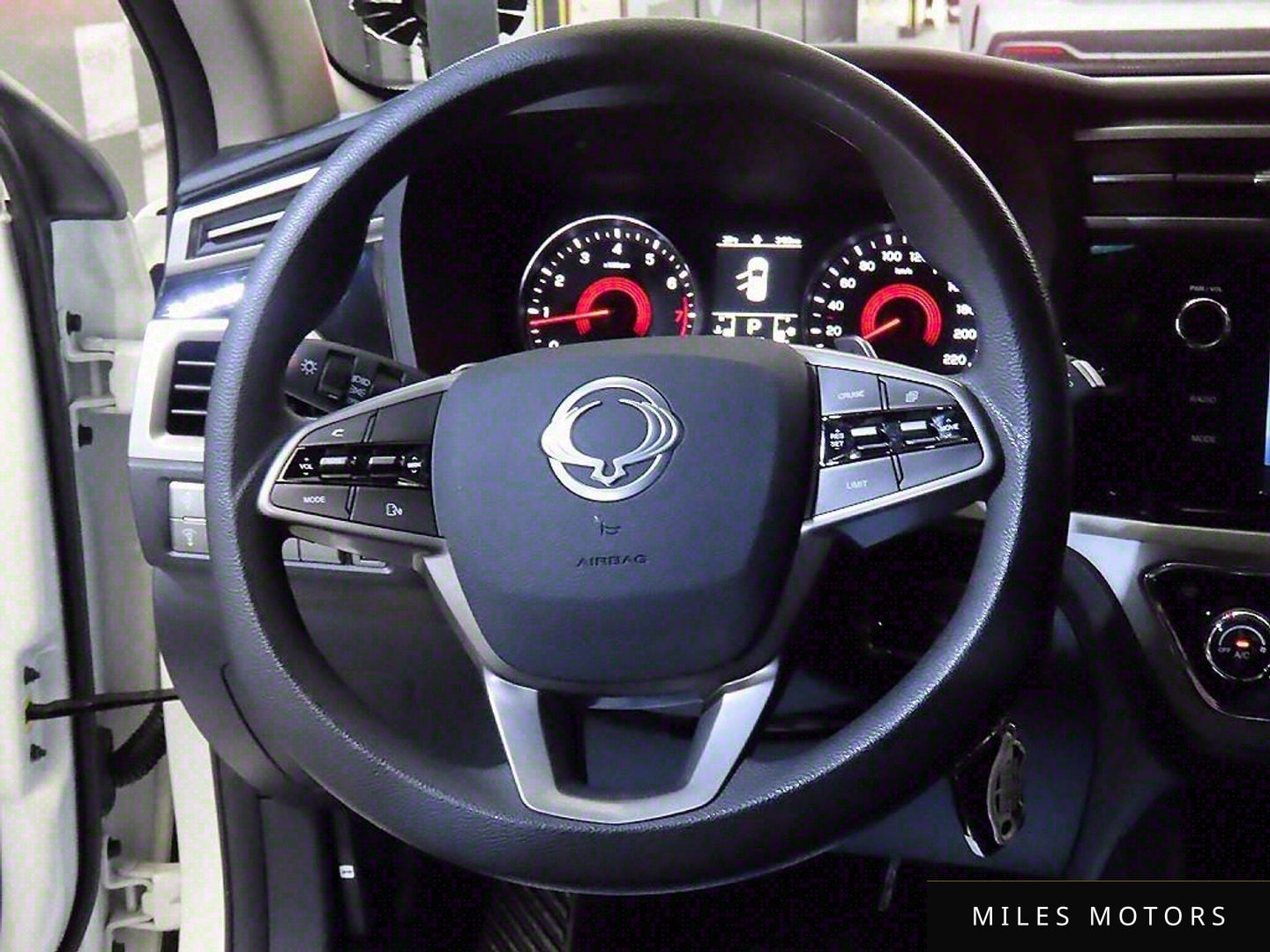 KG Mobility Beautiful Korando 2024 — миниатюра 8