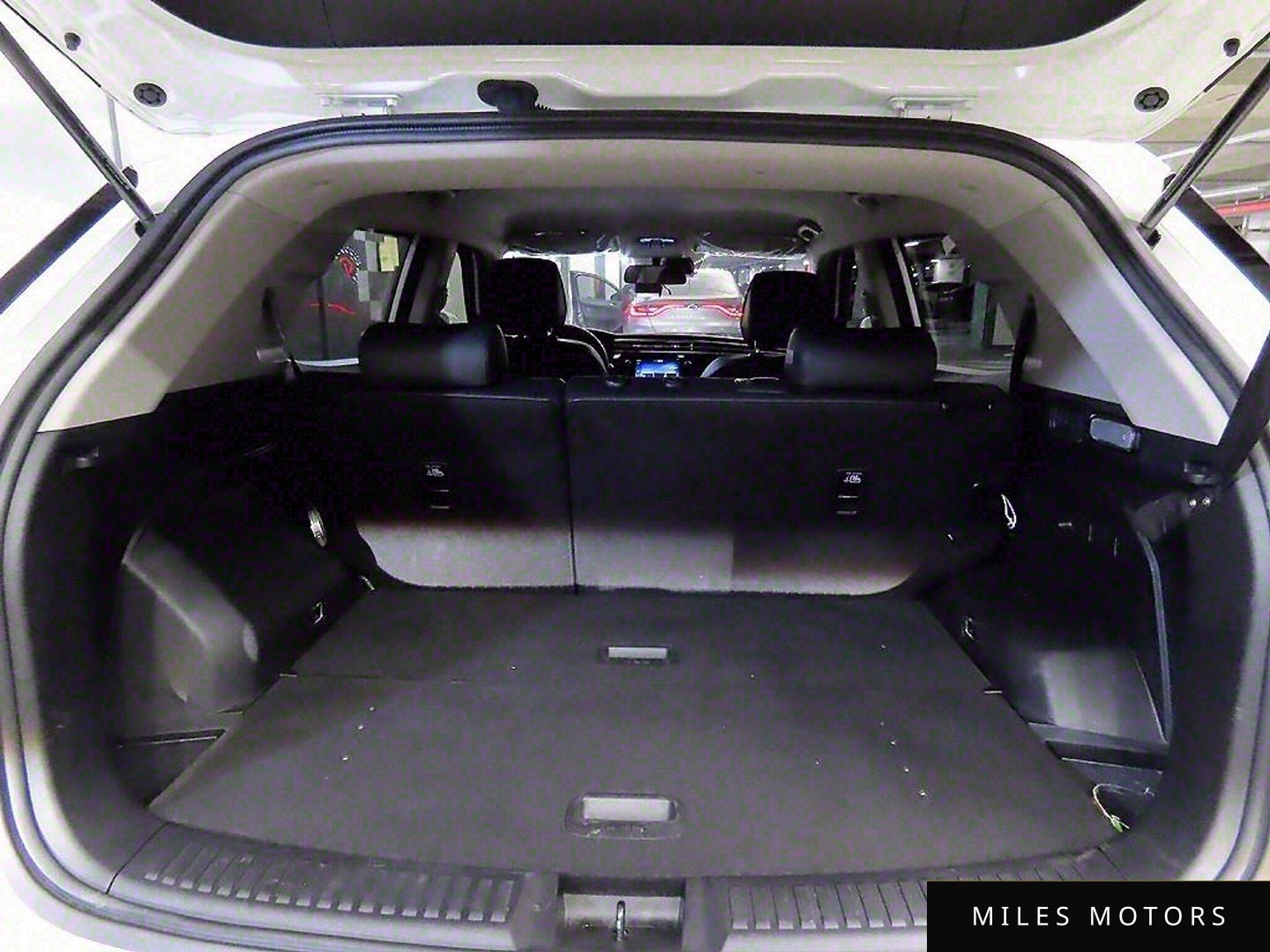 KG Mobility Beautiful Korando 2024 — миниатюра 17