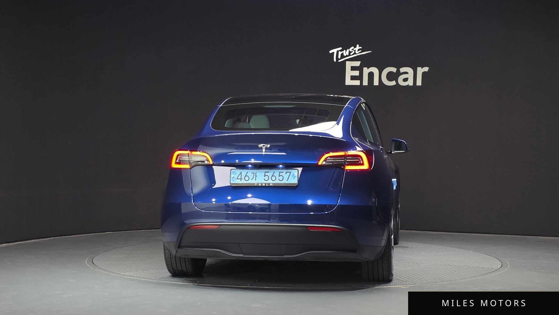 Tesla Model Y 2024 — миниатюра 4