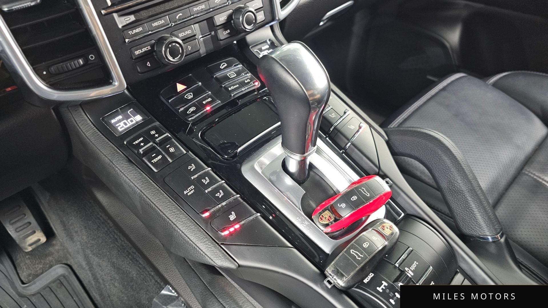 Porsche Cayenne 2016 — миниатюра 9